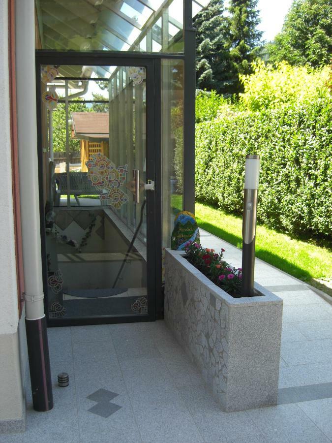 Ferienwohnung Haus Trojer Matrei in Osttirol Exterior foto